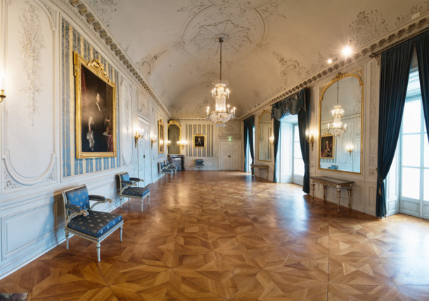     Hall of mirrors Esterhazy Palace 